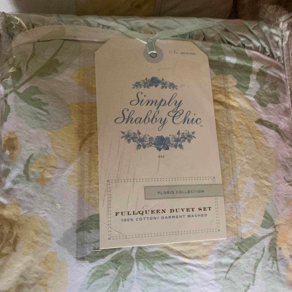 NIP Simply Shabby Chic by Rachel Ashwell Floris 3 piece Duvet Full/Queen.